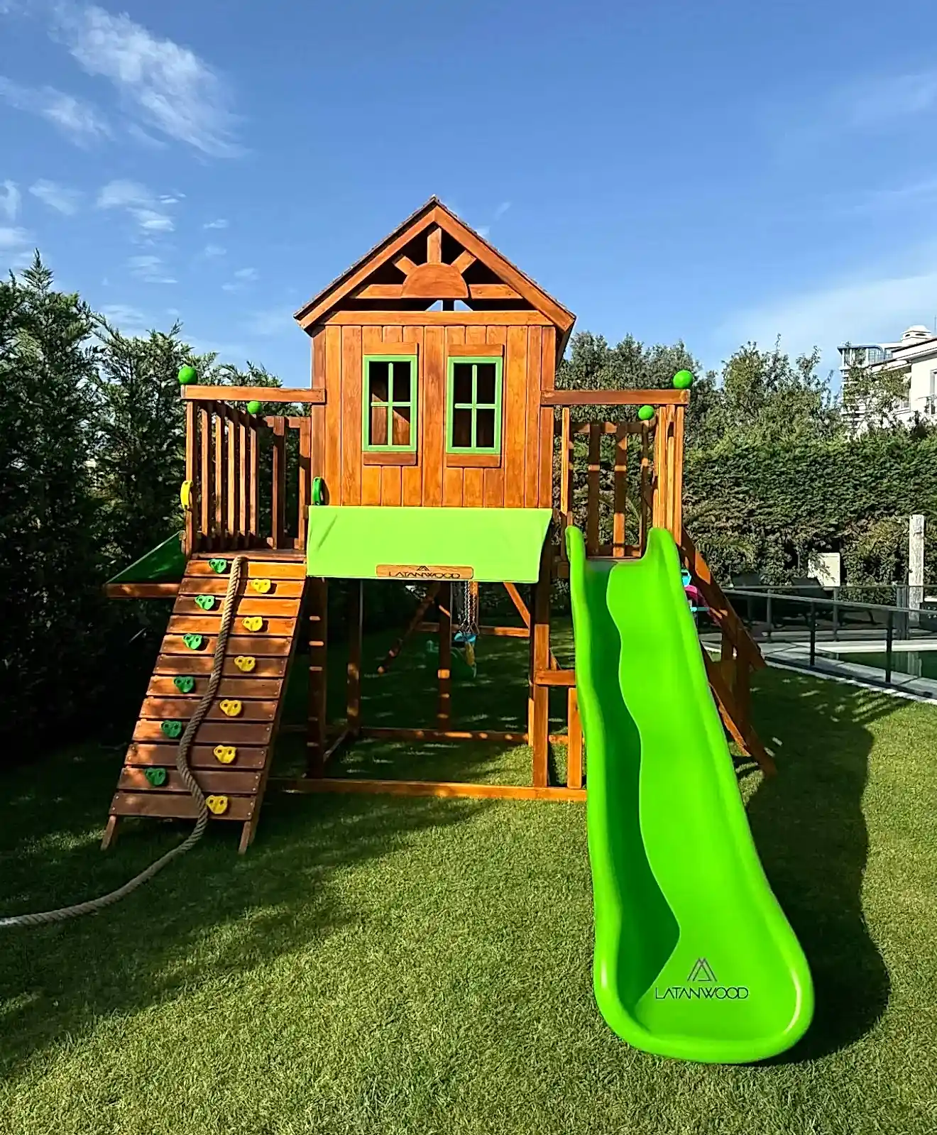 Ahşap Oyun Evi ve Kulübesi