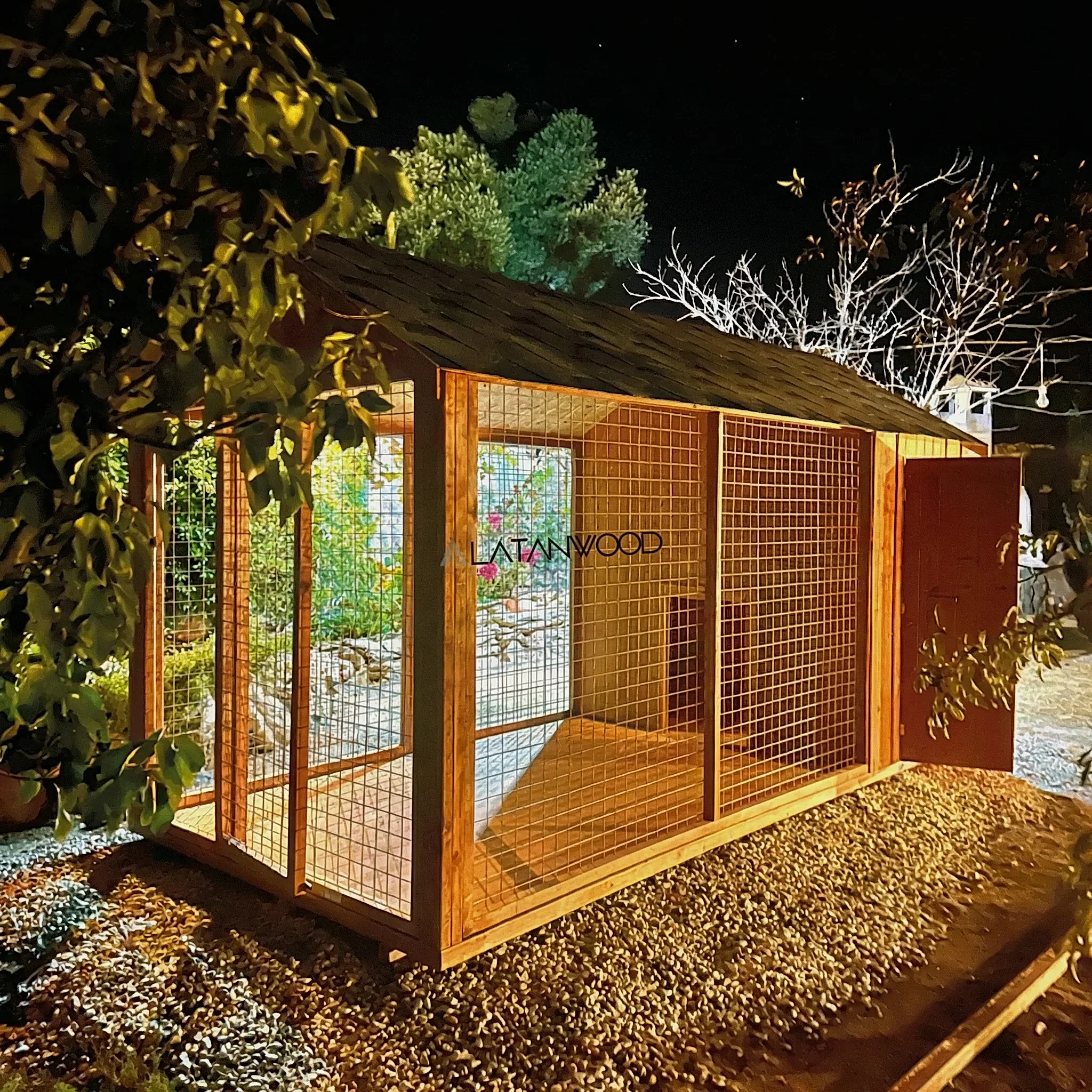 Belis Ahşap Köpek Kulübesi