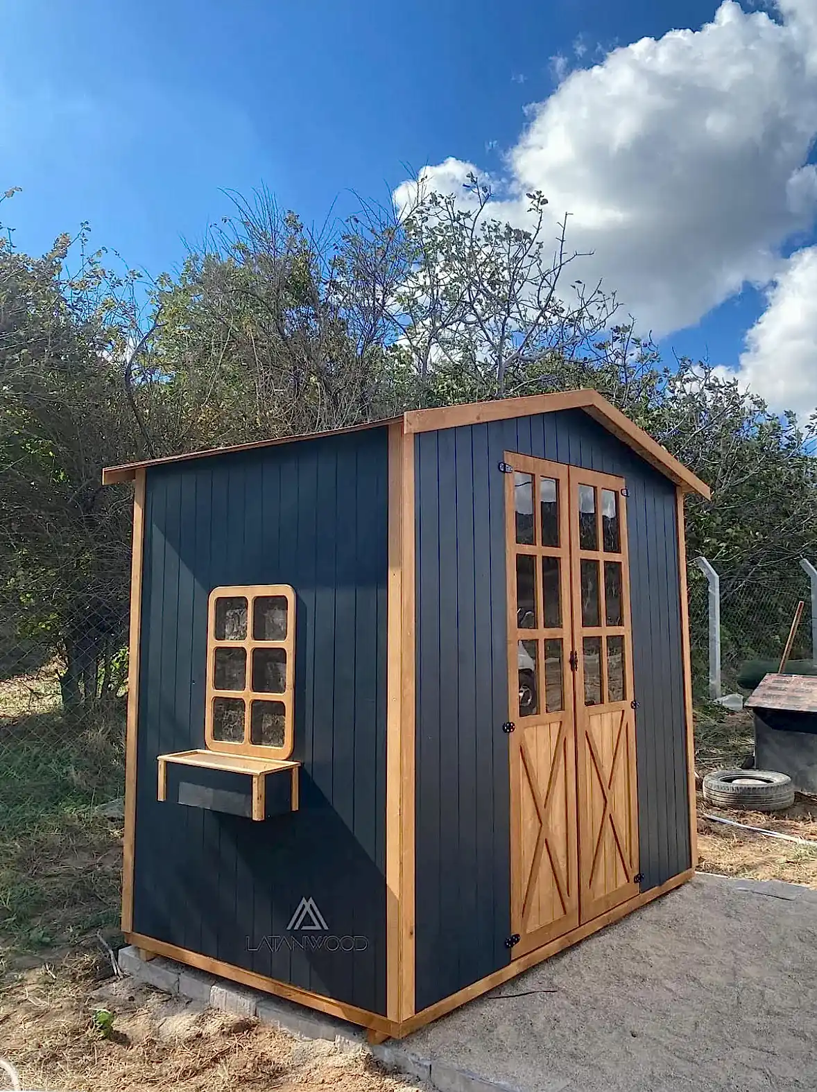 Arus Bahçe Deposu Bahçe Ortamında | Latanwood