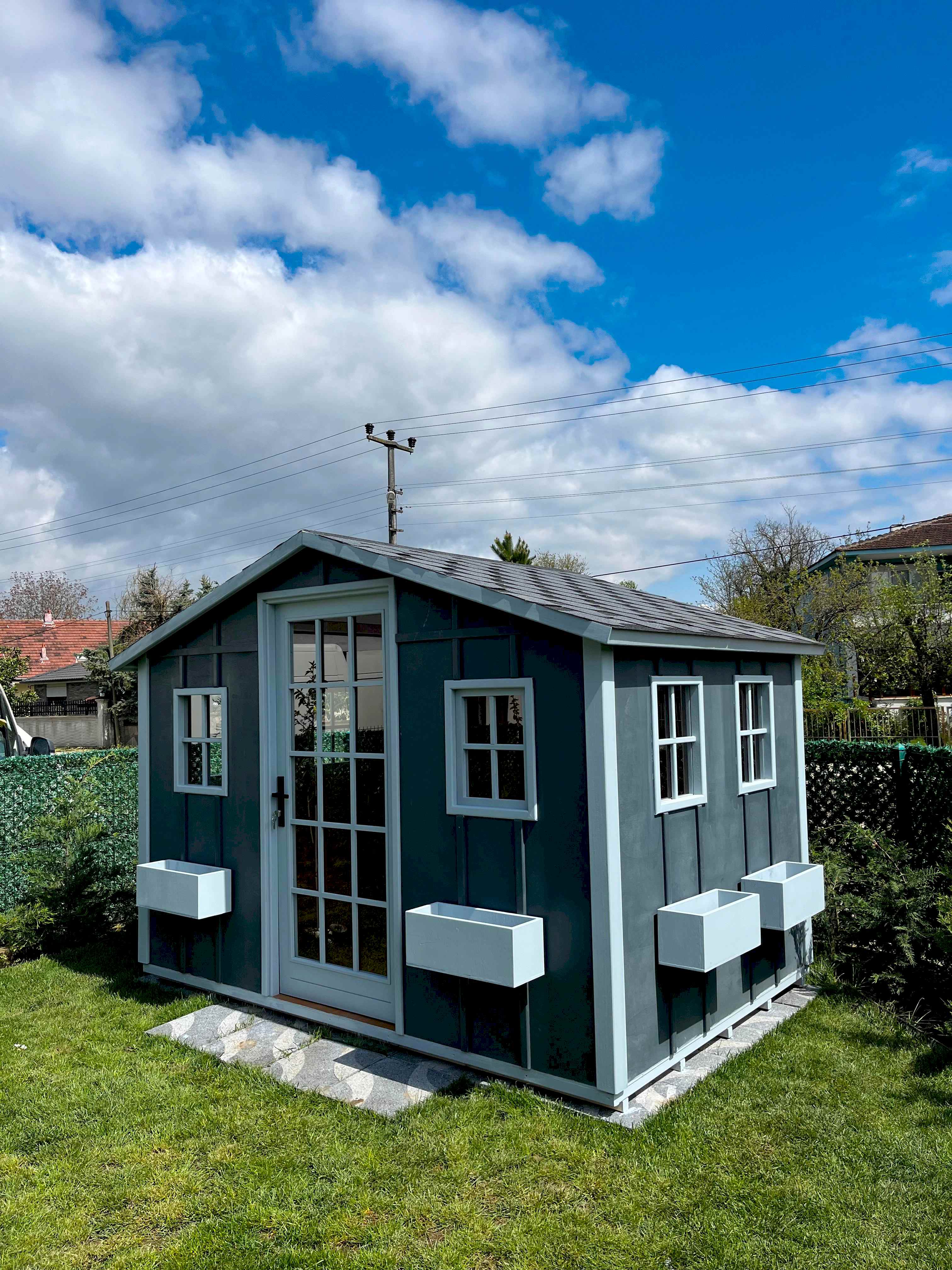 Pencere Detaylı Bahçe Depolama Kulübesi
