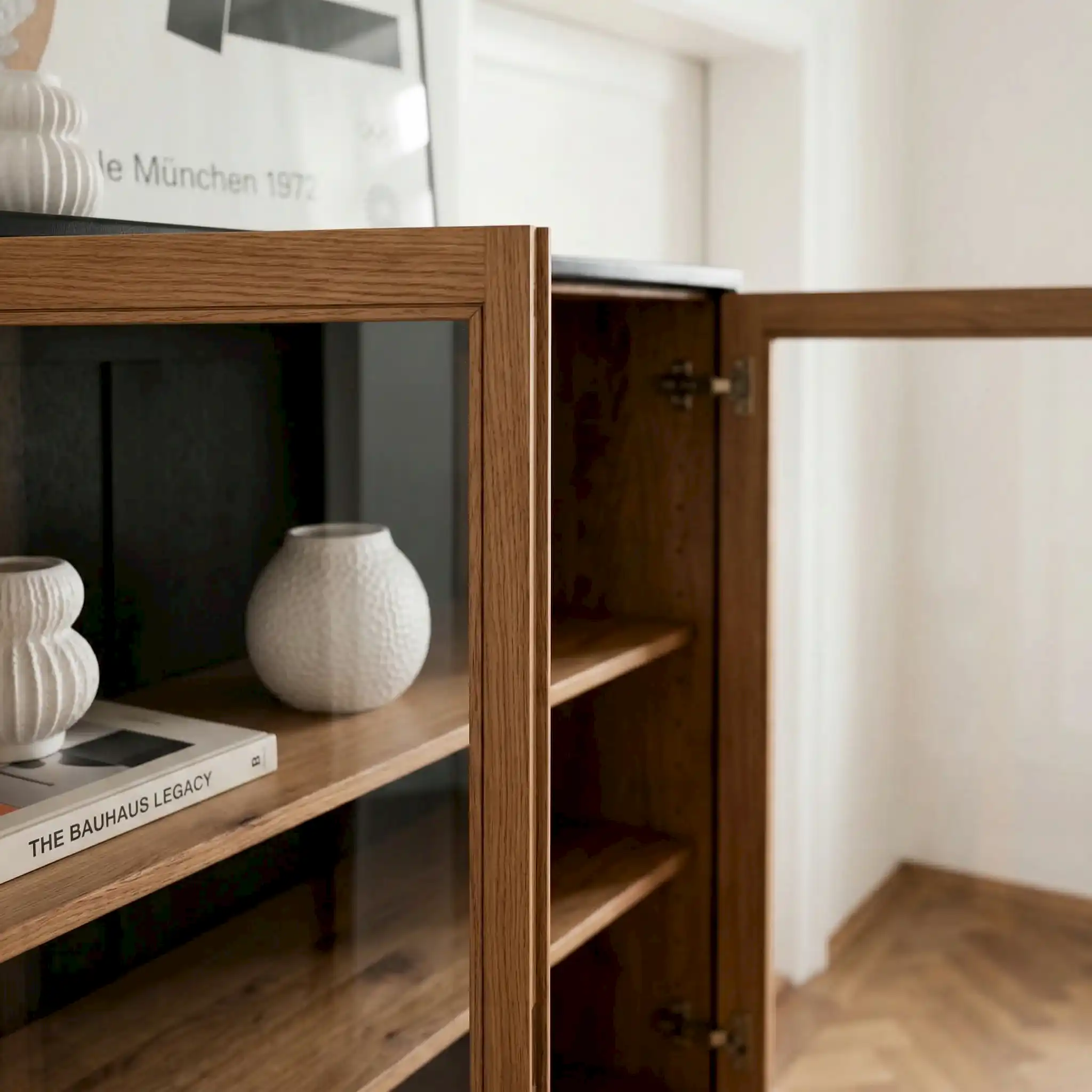 Tulina Ahşap Vitrin